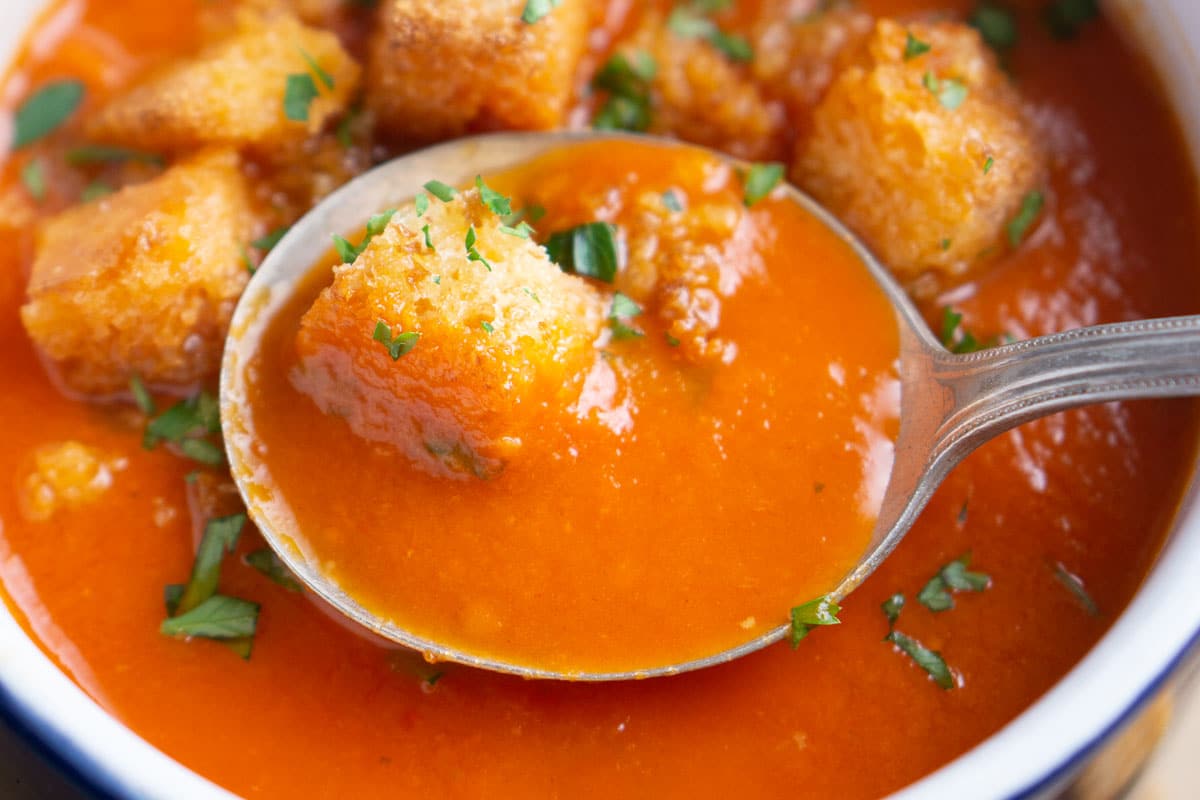 Homemade Tomato Soup From Scratch: Fresh or Canned for Perfect Flavor